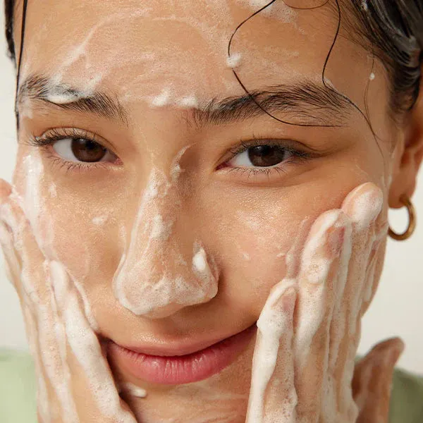 BY WISHTREND green tea & enzyme milky foaming wash