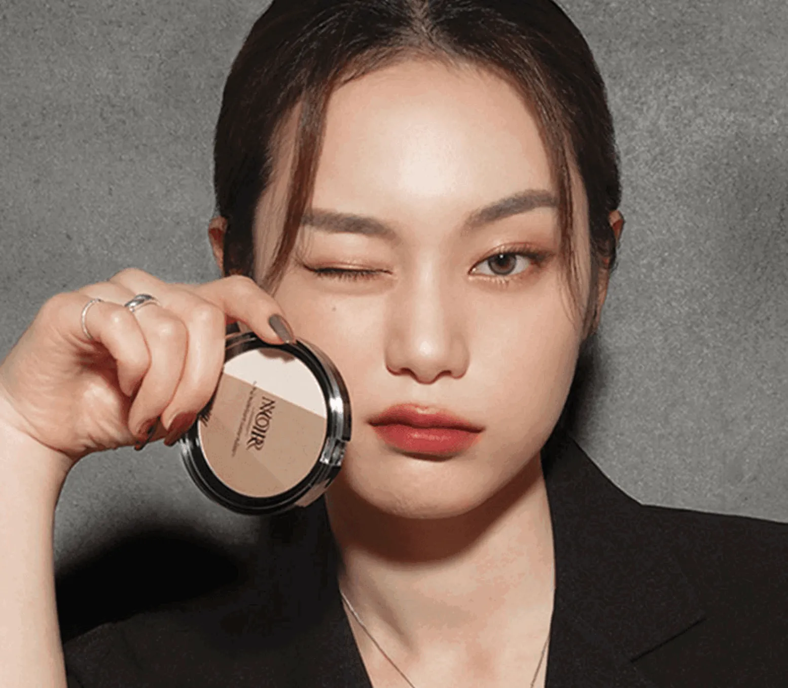 MERZY Noir In The Multi-Use Contour Palette 9.5g