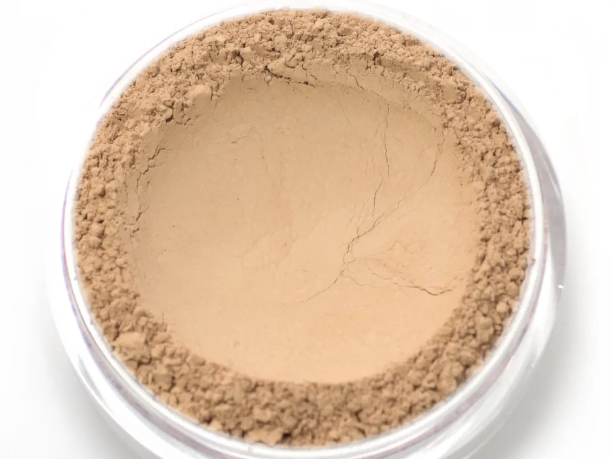 "Biscotti" - Mineral Wonder Powder Foundation